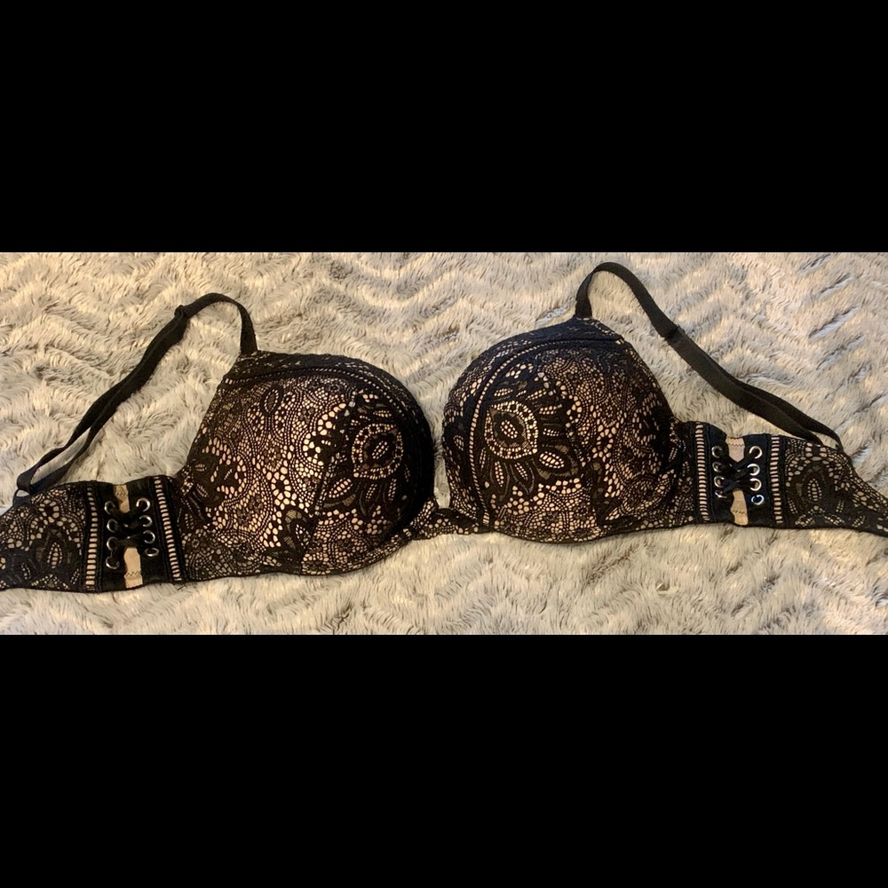 COPY - Beautiful bombshell bra 34D add 2cups sizes
